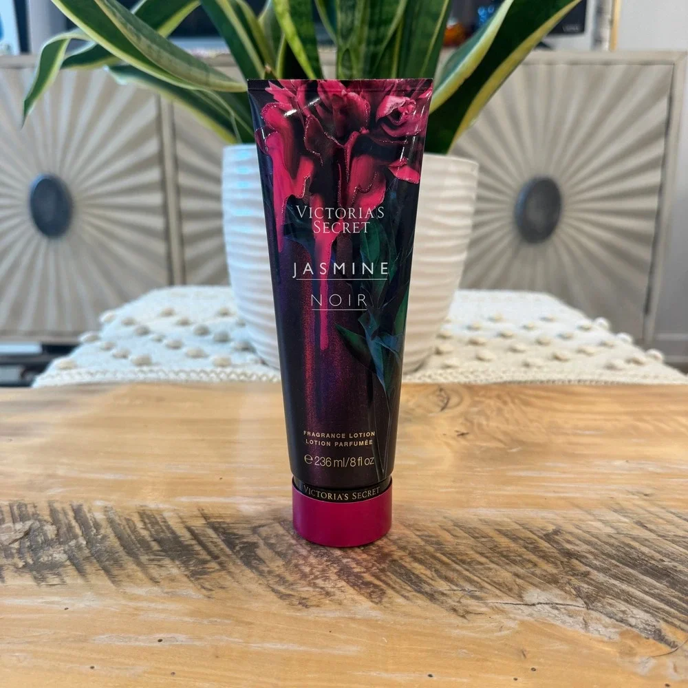 Victorias Secret Jasmine Noir Fragrance Lotion 8oz Jasmine Forbidden Apple NEW